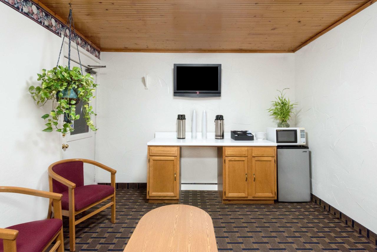 Post Oak Inn Brownwood Esterno foto